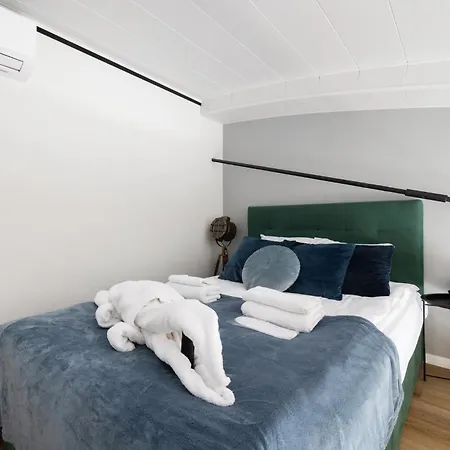 Bright Lofts Near Center Harbour 公寓 *