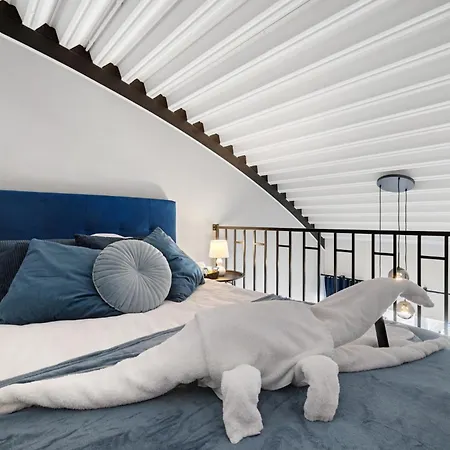 Apartamento Bright Lofts Near Center Harbour *