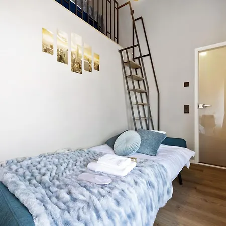 Bright Lofts Near Center Harbour شقة تالين