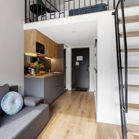 Апартаменти Bright Lofts Near Center Harbour Таллінн
