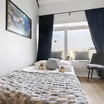 Apartment Bright Lofts Near Center Harbour