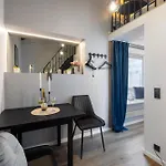 Bright Lofts Near Center Harbour *