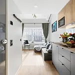Apartment Bright Lofts Near Center Harbour