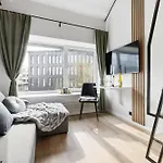 Apartment Bright Lofts Near Center Harbour