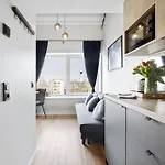 Bright Lofts Near Center Harbour Apartment *