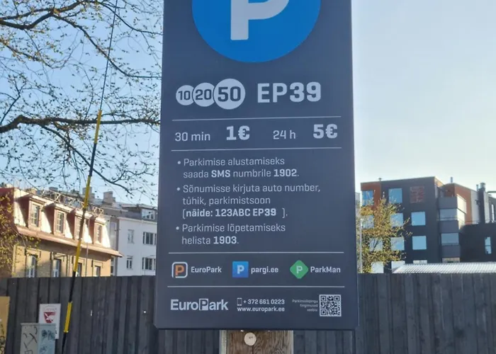 Bright Lofts Near Center Harbour