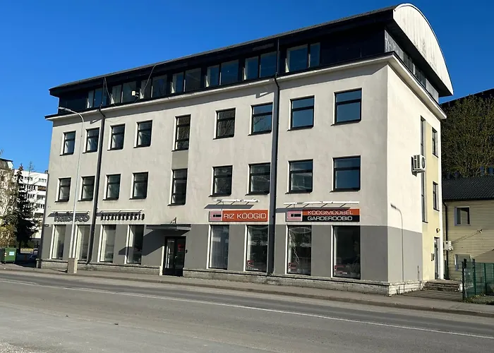 Bright Lofts Near Center Harbour Reval