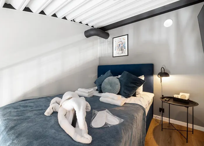 Bright Lofts Near Center Harbour * Reval